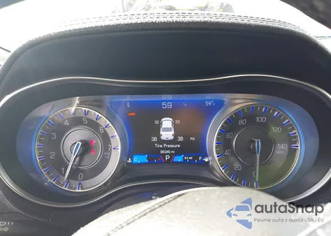 2019 Chrysler 300 Touring из США, поврежденный, VIN 2C3CCAAG6KH651299